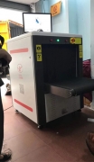 　違禁物品貼身都會被檢出來，太高科技了